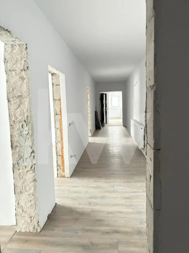 Apartament la casa zona Turnisor!