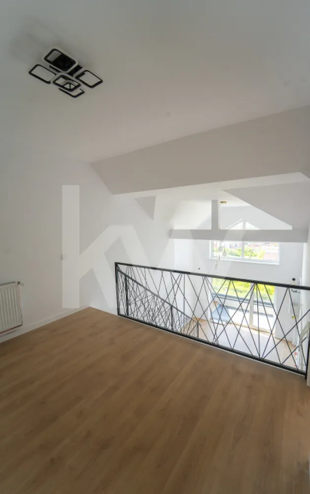 Apartament 3 camere - finisat la cheie, intabulat