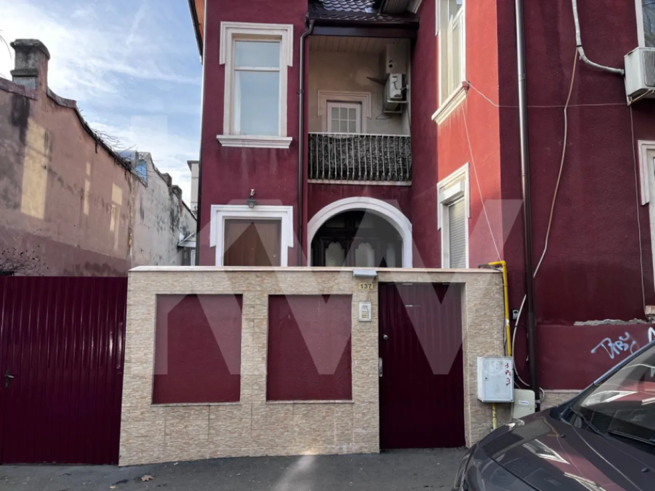 Apartament 3 camere de închiriat – liniște, accesibilitate și viață urbană