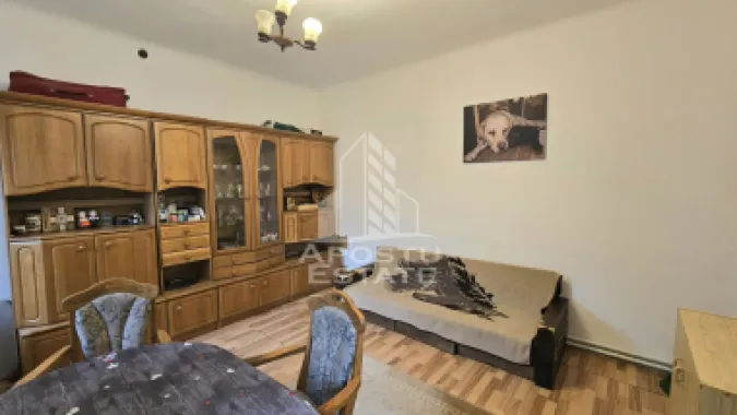 Casa cu 7 camere si 4 bai, centrala proprie, zona Odobescu