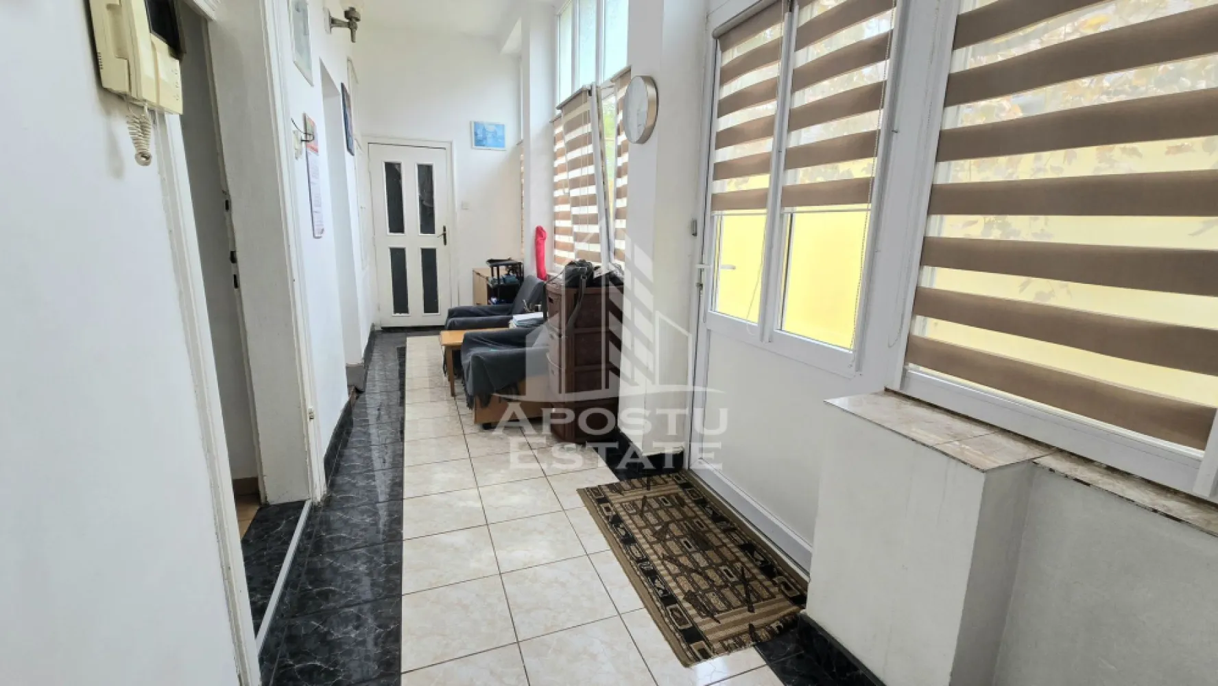Casa cu 7 camere si 4 bai, centrala proprie, zona Odobescu