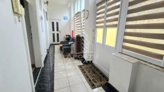 Casa cu 7 camere si 4 bai, centrala proprie, zona Odobescu