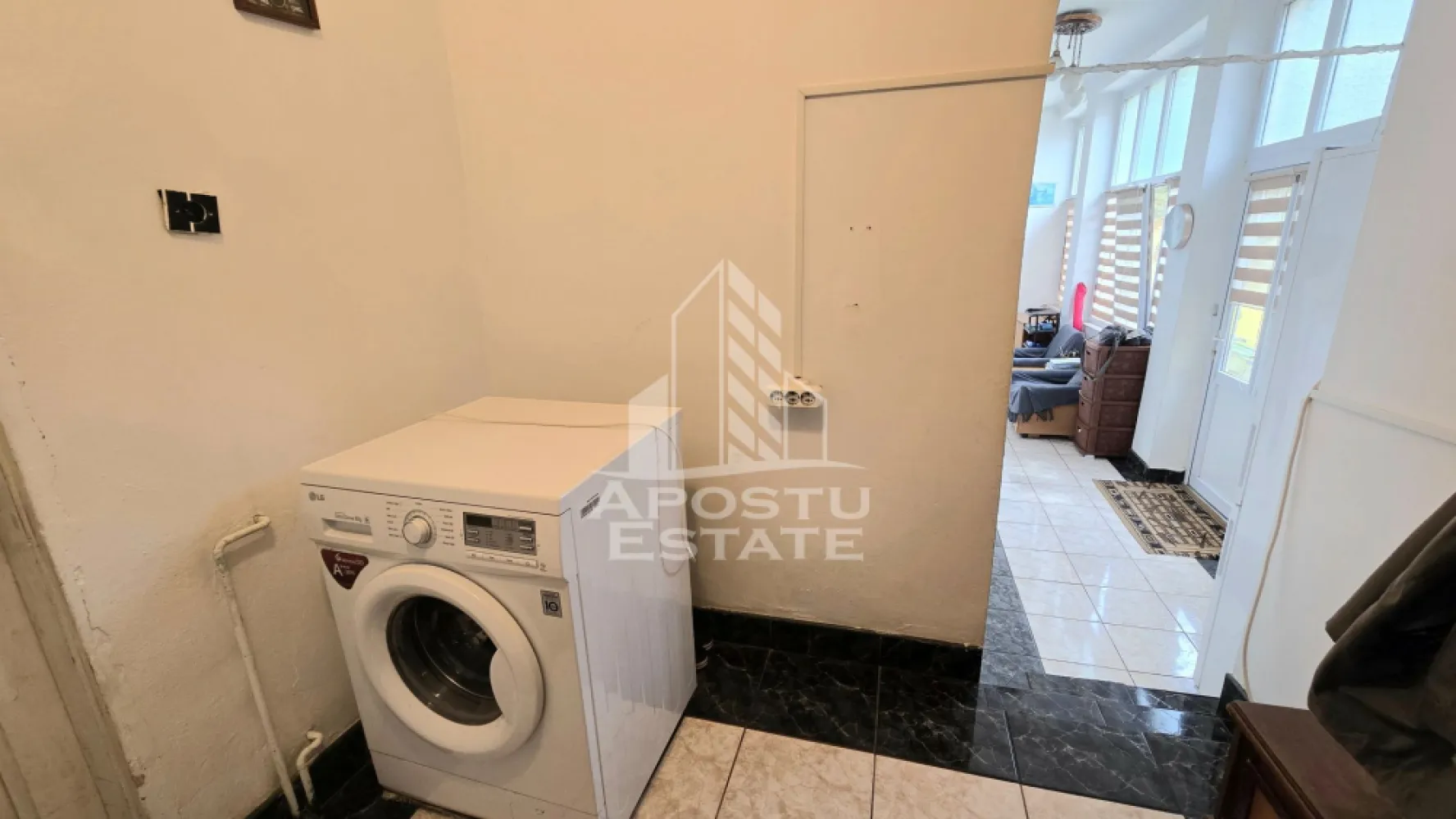 Casa cu 7 camere si 4 bai, centrala proprie, zona Odobescu