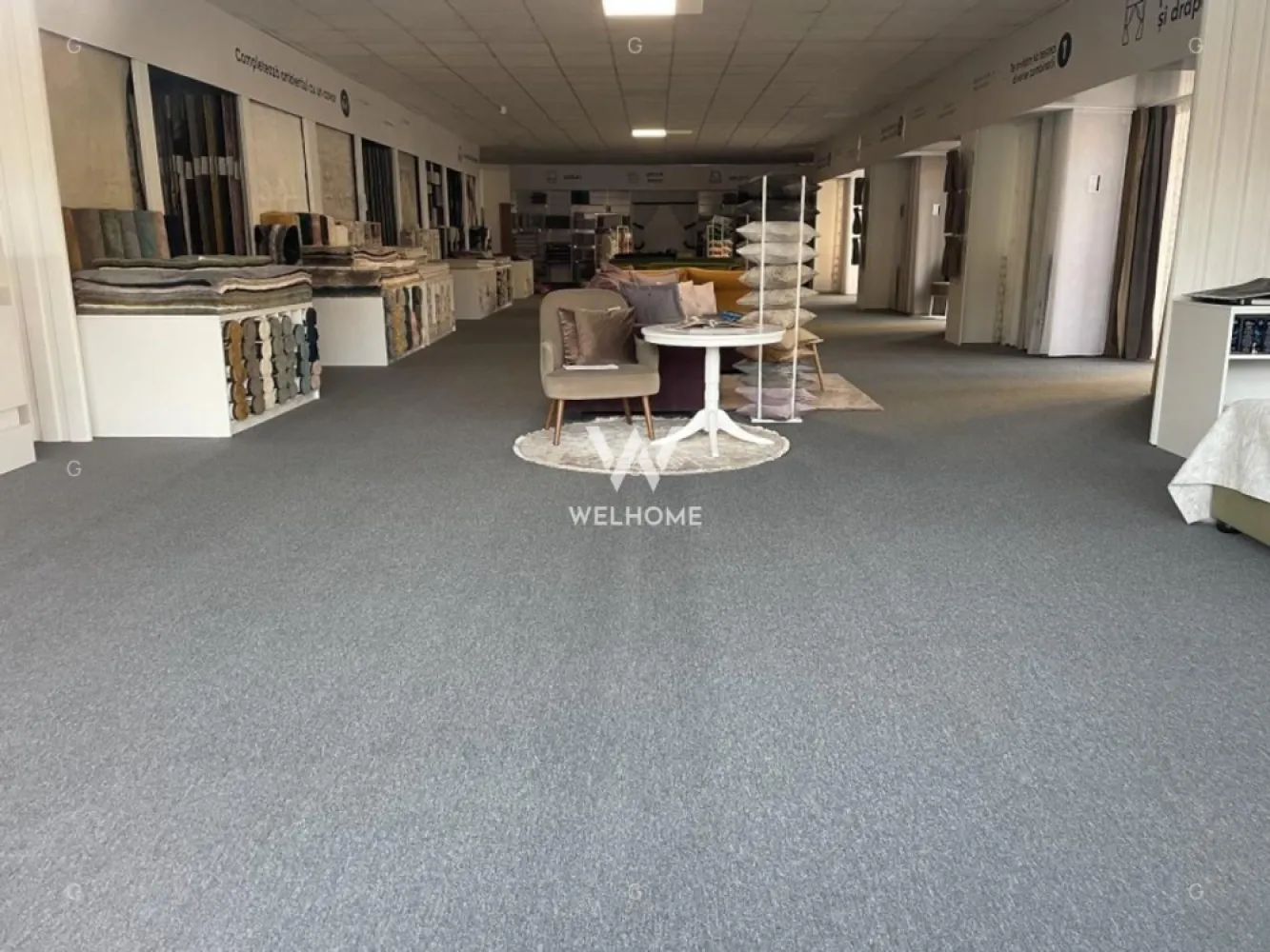 Showroom 300mp Soseaua Alba Iulia cu vitrina mare - DE ÎNCHIRIAT – SPAȚIU COMERCIAL PREMIUM 
Poziție excelentă | Trafic intens | Vitrină 30 m
Îți prezentăm un spațiu comercial premium, situat la parter, pe una dintre cele mai circulate artere din oraș – oferind vizibilitate maximă și expunere ideală pentru orice tip de business. Potrivit atât pentru extindere, relocare, cât și pentru un nou start într-o zonă de top! 
CARACTERISTICI PRINCIPALE: Spațiu comercial / showroom modern și elegant Parter, acces direct din stradă 🚶‍♂️ Configurație open-space, luminos, ușor de compartimentat Vitrină panoramică – aprox. 30 m Terasă privată cu parcare dedicată – aprox. 30 mp
DETALII TEHNICE: Înălțime: 3 m (tavan casetat) / până la 6 m (acoperiș) – posibilitate mezanin Utilități complete: curent, apă, gaz, internet Acces marfă separat, ideal pentru aprovizionare rapidă și logistică eficientă 
POTENȚIAL DE BUSINESS: Ideal pentru: Showroom-uri – mobilier, design interior, echipamente Servicii – clinică medicală, stomatologie, birouri Retail premium – magazin flagship sau produse de lux.