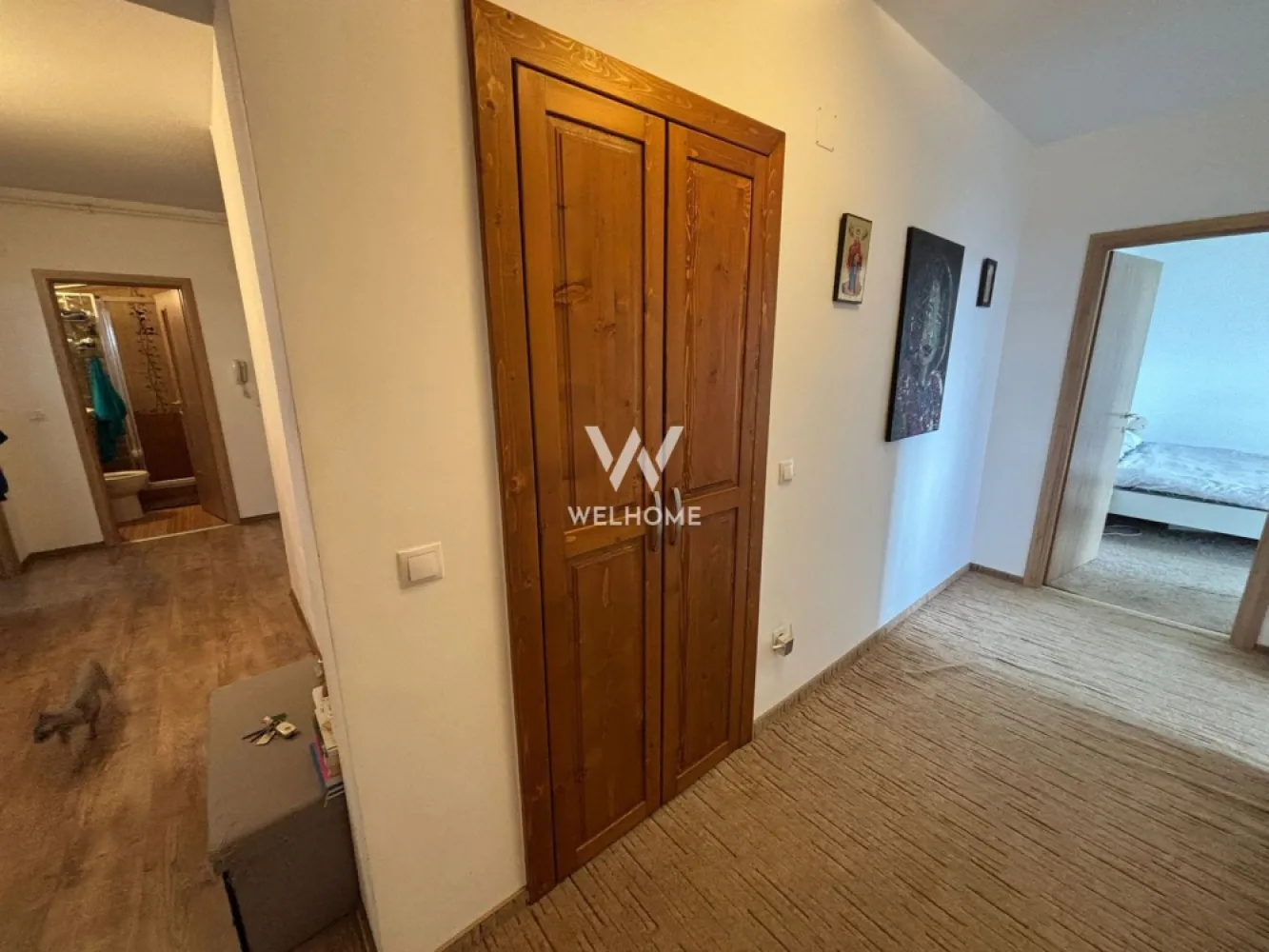 Apartament spațios cu 3 camere, 2 băi și balcoane generoase