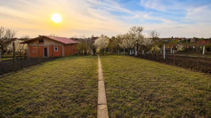 Casă individuală, teren generos de 1.348mp, poziție centrală, Giarmata