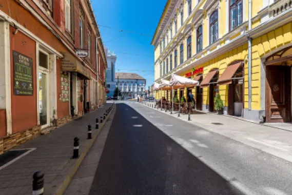 Spațiu birouri central cu 2 intrări pe Str. Unirii 1 Arad.