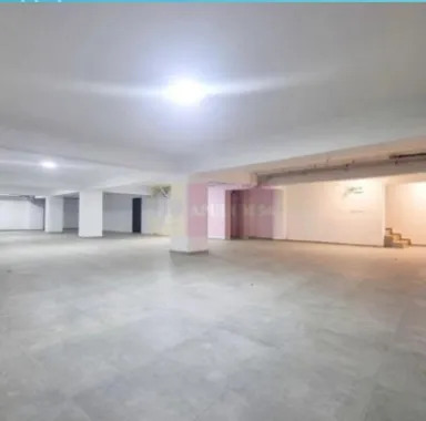 Vanzare spatiu comercial in zona Calea Vitan stradal, bloc nou 2022