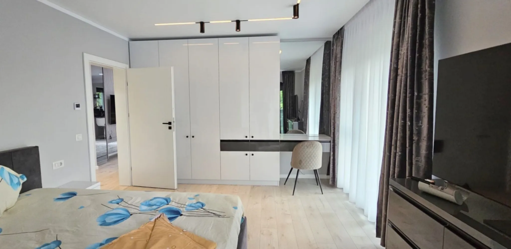 De inchiriat apartament cu 2 camere, Milcov Residence, et. 1, 700 euro