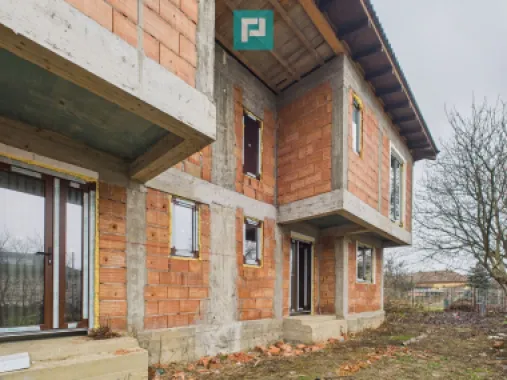 Duplex solid 120 mp, intimitate și calm in Chisoda