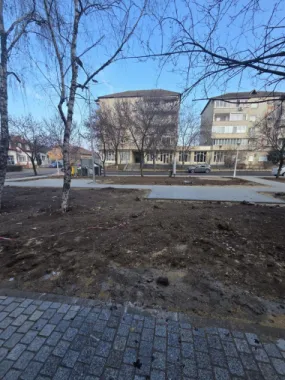 Apartament 2 camere decomandat-zona Spitalul Judetean-125.500 euro neg