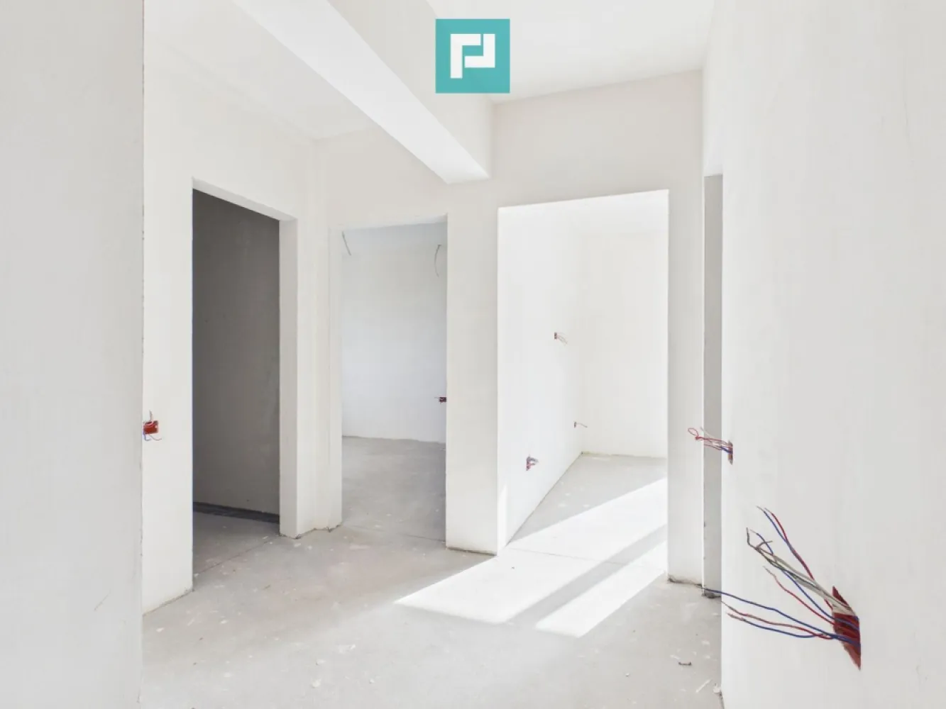 Apartamente noi Sântandrei, la alb 2026 - Disponibile spre vânzare apartamente în bloc nou – finalizare 2026, situate în Sântandrei, județul Bihor, într-o zonă rezidențială în dezvoltare, cu acces rapid spre Oradea.

Unitățile sunt predate semifinisate la alb, ideale pentru personalizare completă după preferințele cumpărătorului. Proiectul include tipologii diferite de apartamente cu 2 și 3 camere, potrivite atât pentru locuire, cât și pentru investiție.

Caracteristici principale:

bloc nou, termen finalizare: 2026

apartamente cu 2 și 3 camere

compartimentări variate

predare la stadiu semifinisat la alb

construcție modernă, eficientă energetic

zonă aerisită, în plină dezvoltare

prețuri de dezvoltator

Potrivite pentru:

familii tinere

cumpărători prima locuință

investitori (randament bun la închiriere)

Pentru planuri, suprafețe disponibile și grila de prețuri, solicită detalii. Vizionările și rezervările se fac în ordinea solicitărilor.

Ramon Morar - Consultant Imobiliar
Telefon - 0771796288
Email - ramon.morar@propertylab.ro
COD - CP2894799