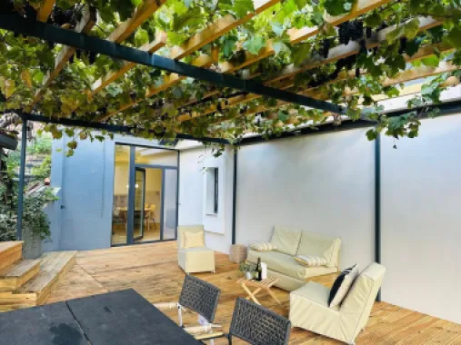 Casă parter, luminoasă, – vizavi de Spitalul Județean-369.000 EURO neg