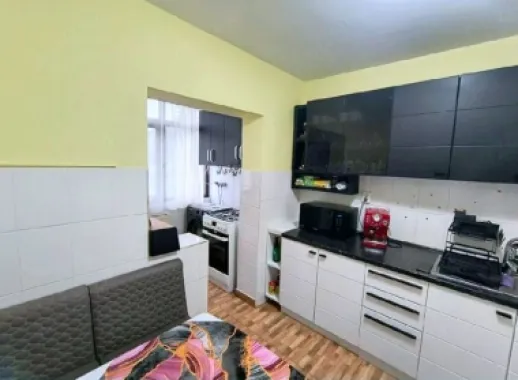 De inchiriat apartament 3 camere Micro 16, 450 euro