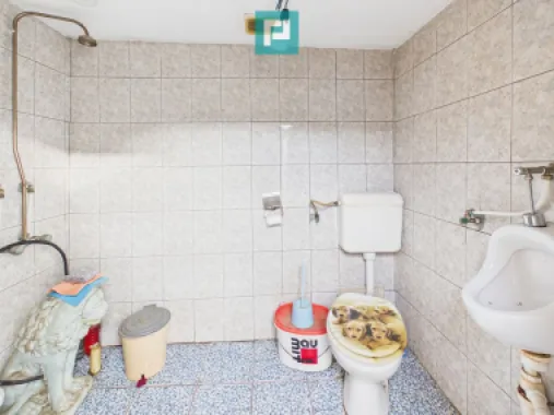 Preț redus la 64.000€! Casă/firmă Navigatorilor