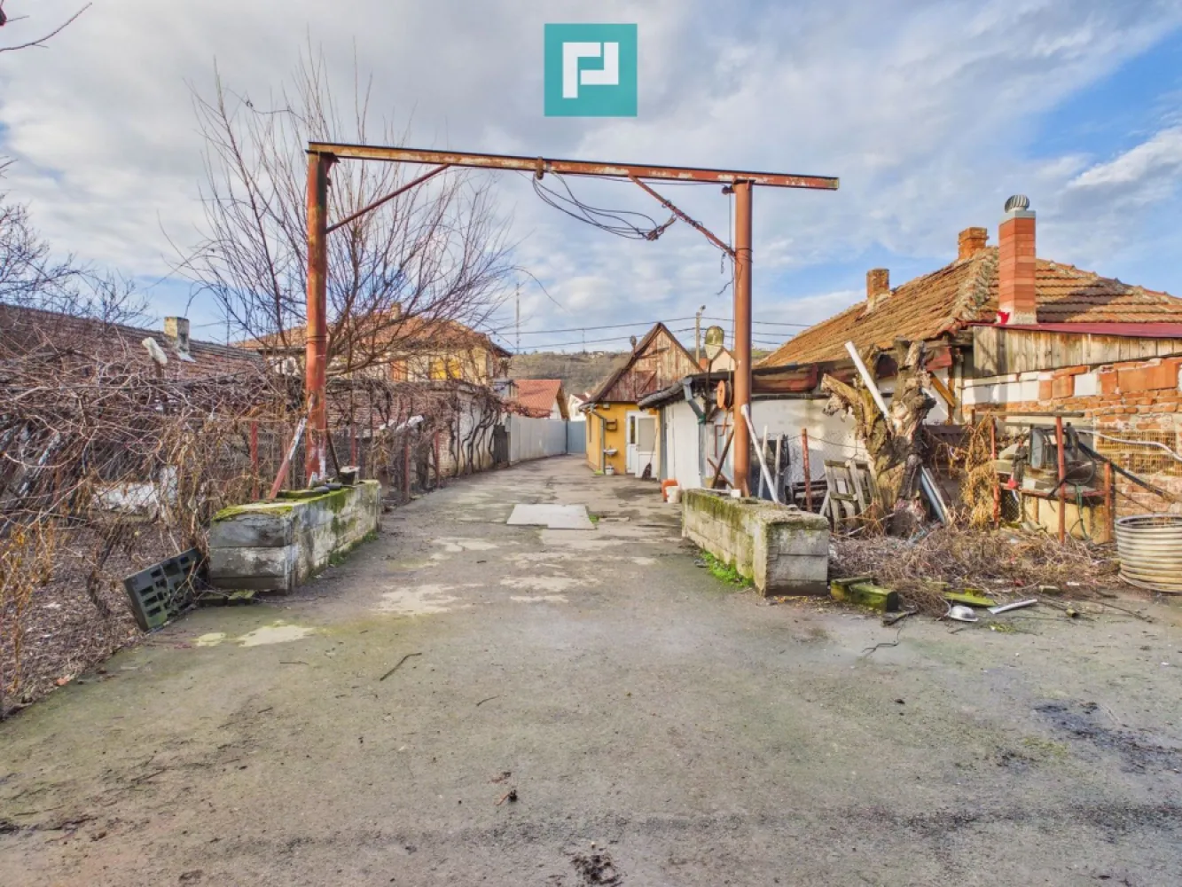 Preț redus la 64.000€! Casă/firmă Navigatorilor