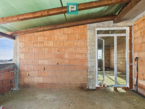 Penthouse cu terasă generoasă, în centrul Chișodei