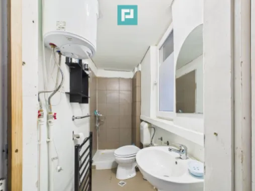 Casă complet renovată, teren 300mp, în Orțișoara