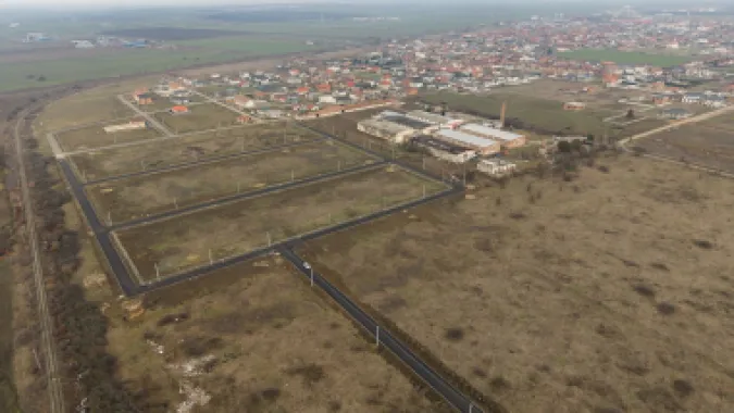 Teren intravilan de 605 mp în Vladimirescu