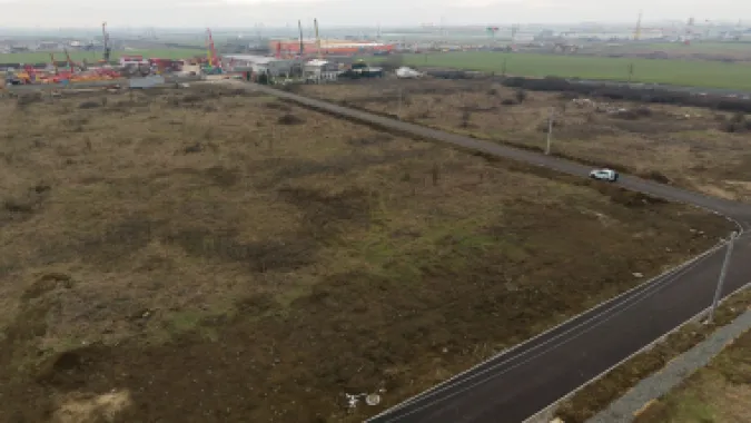 Teren intravilan de 605 mp în Vladimirescu