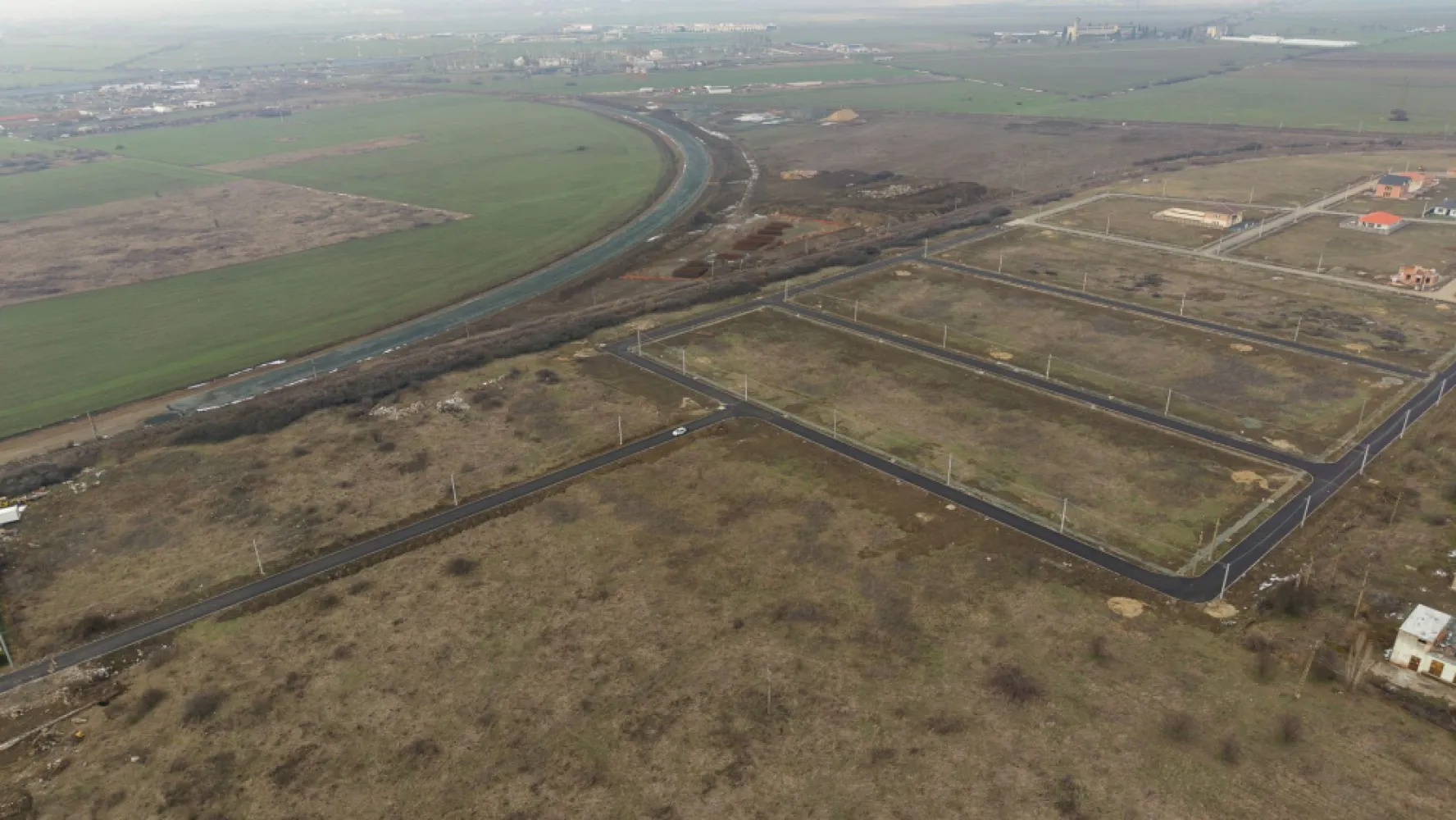 Teren intravilan de 605 mp în Vladimirescu