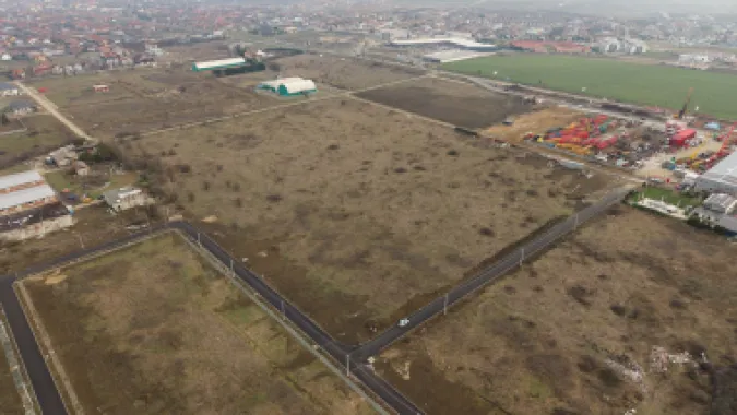 Teren intravilan de 606 mp în Vladimirescu