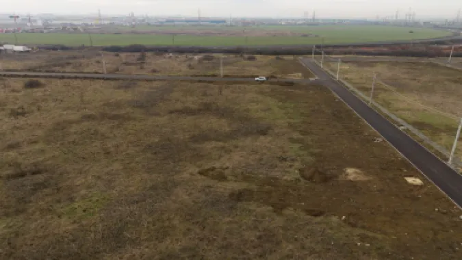 Teren intravilan de 606 mp în Vladimirescu