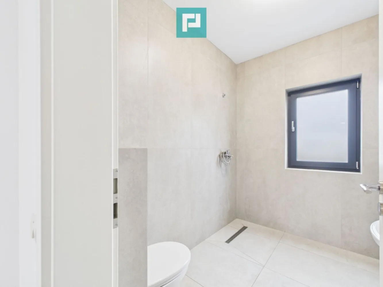 Apartament cu 2 camere, terasă generoasă – Moșnița