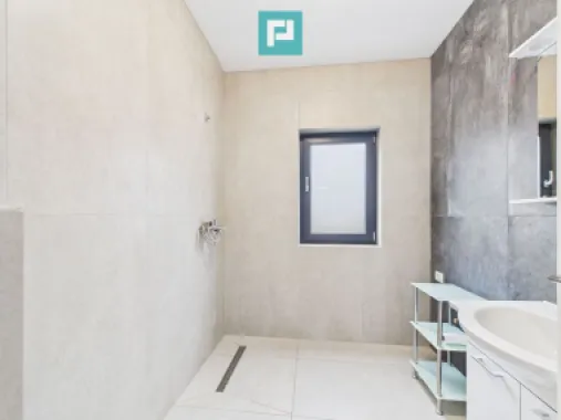 Apartament cu 2 camere, terasă generoasă – Moșnița