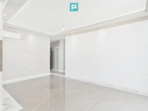 Apartament cu 3 camere în Calea Torontalului