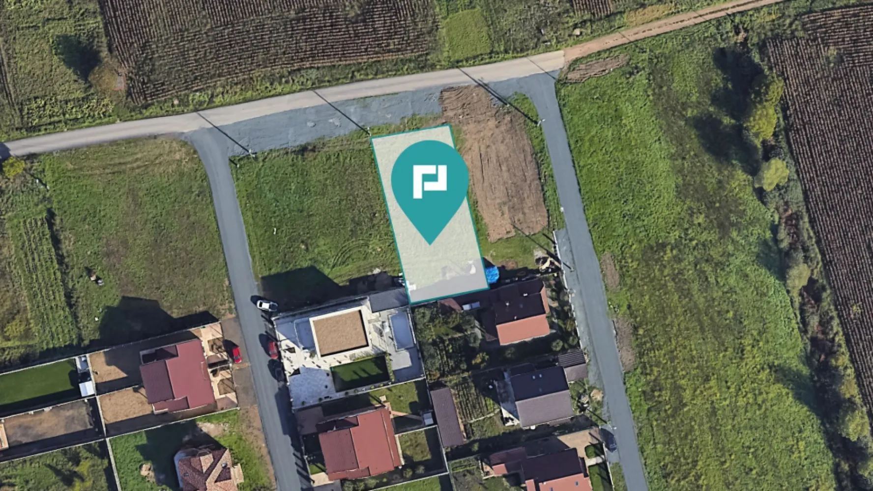 Teren intravilan – zonă în plină dezvoltare - Teren intravilan de vânzare – Ghiroda, zona în plină dezvoltare

Property Lab vă propune spre vânzare un teren intravilan cu potențial excelent de investiție, situat în comuna Ghiroda, la doar câteva minute de Timișoara.

Caracteristici:
- Suprafață: 698 mp
- Front stradal: 18 ml
- Conform Certificatului de Urbanism, terenul este destinat pentru clădiri de locuit individuale și dotări social-culturale (grădinițe, cabinete, afterschool etc.)
- Toate utilitățile: apă, gaz, canalizare, curent electric – la parcelă
- Acces facil și zonă liniștită, ideală pentru locuire

Poziționat într-o comunitate modernă, cu acces rapid către oraș, terenul este perfect pentru dezvoltatori sau familii care își doresc să construiască într-un cadru urban dar aerisit.

 Pentru detalii sau programarea unei vizionări:

Dina Driment – Consultant Imobiliar Property Lab 
Tel: 0721869140
Email: dina.driment@propertylab.ro
CP2458722