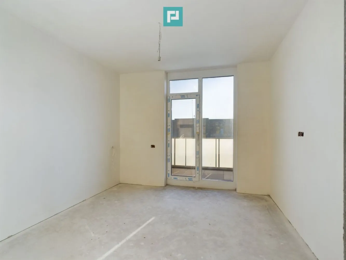 Penthouse 3 camere, terasă 103 mp, Torontalului - Penthouse de vis în Torontalului – Lux, spațiu și priveliște panoramică!

Descoperă un penthouse spectaculos, situat în Calea Torontalului, Timișoara! 

Acest apartament cu 3 camere, decomandat, cu o terasă impresionantă de 103 mp, îți oferă un stil de viață modern și rafinat.

~ Caracteristici principale:
• Suprafață utilă: 72 mp
• Suprafață terasă: 103 mp
• Număr camere: 3
• Dormitoare: 2
• Etaj: 7 din 7
• An construcție: 2023
• Stare interior: Semifinisat

~ Dotări și facilități:
• Încălzire prin pardoseală și centrală proprie
• Ferestre PVC cu geam tripan
• Lift modern
• Interfon și supraveghere video
• Acces auto cu telecomandă
• Străzi asfaltate și iluminat stradal
• Loc de joacă pentru copii
• Vedere panoramică

Oferim consultanță gratuită pentru obținerea celui mai avantajos credit!

Contactează-mă pentru a programa o vizionare !

Marian Dobre - Consultant Imobiliar PropertyLab Timișoara
Telefon: 0773 700 389

Mail: marian.dobre@propertylab.ro
Cod Proprietate: 2386724