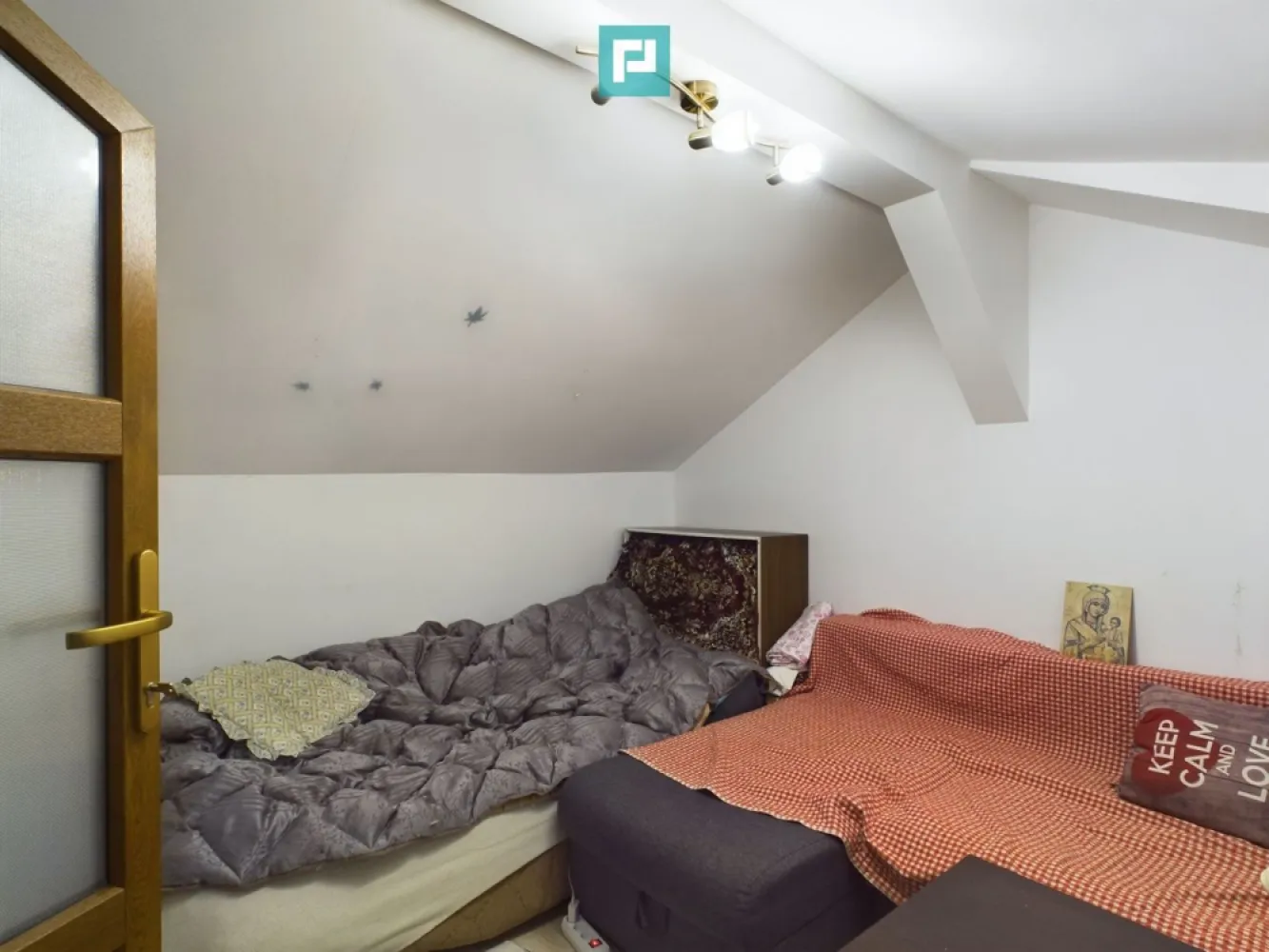 Apartament cu 2 camere pe 2 niveluri în Dumbrăvița