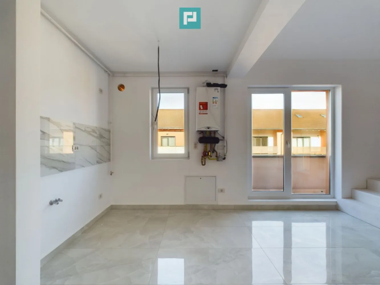 Penthouse 3 camere | ~80 mp | Giroc - zona Lidl - Penthouse modern cu 3 camere într-o locație liniștită, cu acces rapid către facilități urbane esențiale.

~ Detalii generale :
• Suprafață utilă: 77,5 mp + balcon
• Loc de parcare înscris în CF

~ Compartimentare eficientă :
• 2 dormitoare spațioase
• Living generos și luminos
• 2 băi cu finisaje moderne și accesorii de calitate
• Terasă generoasă: ideală pentru relaxare în aer liber
• Scară interioară elegantă: acces către etajul superior, adaugă un plus de stil și funcționalitate

~ Avantaje locație :
• Situat în zona Lidl - Giroc, cu acces rapid la arterele principale
• În apropiere: supermarketuri, farmacii, cafenele, facilități comerciale
• Zonă rezidențială liniștită, bine conectată la infrastructura locală
• Potrivit pentru locuință permanentă sau investiție pe termen lung

~ Alte beneficii :
• Apartament finalizat – disponibil pentru mutare imediată
• Consultanță gratuită pentru obținerea celui mai avantajos credit

~ Contact:
Marian Dobre – Consultant Imobiliar PropertyLab Timișoara
Telefon: 0773 700 389

E-mail: marian.dobre@propertylab.ro
Cod Proprietate: 2332757
