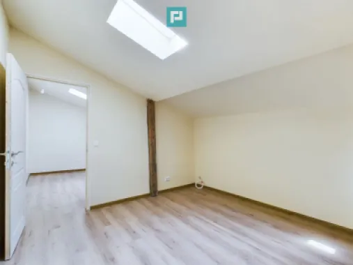 Casă cu 4 camere, renovată, în zona Gării de Nord