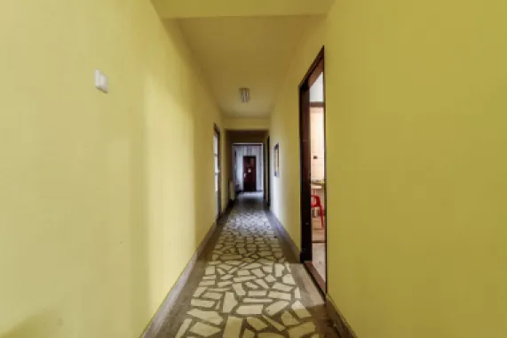 Clădire potrivită pentru proiecte educaționale sau de îngrijire