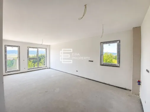 Apartament 3 camere | Etaj 1 | Bloc tip vilă | Cristian | Comision 0%