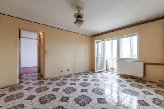 Apartament 3 camere în Vlaicu (zona Agora Mall) – etaj 2/4