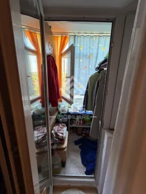 Apartament de vanzare 3 camere - zona Decebal