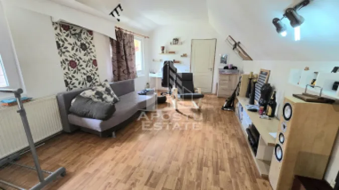 Casa cu 7 camere si 4 bai, centrala proprie, zona Odobescu