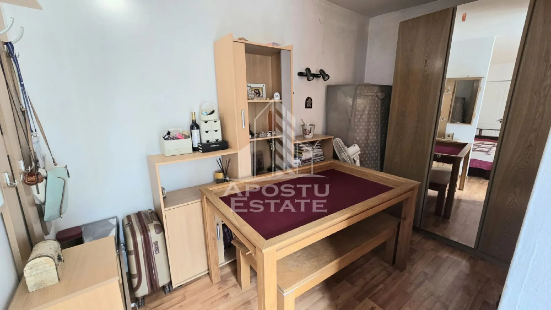 Casa cu 7 camere si 4 bai, centrala proprie, zona Odobescu