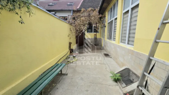 Casa cu 7 camere si 4 bai, centrala proprie, zona Odobescu