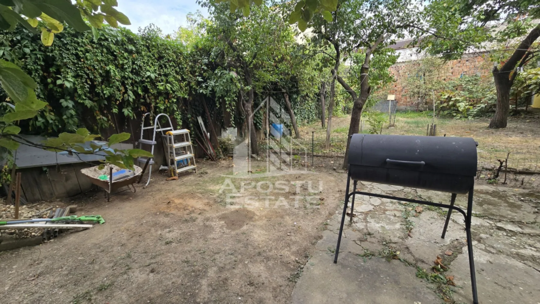 Casa cu 7 camere si 4 bai, centrala proprie, zona Odobescu