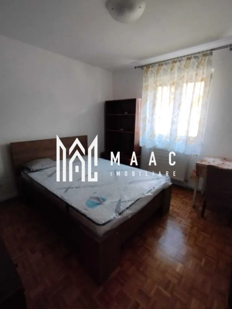 Apartament 2 camere | Etajul 1 | 40MPU | Ștrand - MAAC Imobiliare vă propune spre închiriere un apartament cu 2 camere, situat la etajul 1 al unui imobil amplasat în zona Ștrand.

Locuința este complet mobilată și utilată, disponibilă imediat și cuprinde: living luminos, dormitor, balcon închis și baie.
Amplasarea apartamentului permite acces rapid către centre comerciale, instituții bancare, unități de învățământ, farmacii și toate facilitățile urbane.

Apartamentul are o suprafață utilă de 40 mp.
Încălzirea se realizează prin centrală termică proprie, cu calorifere, asigurând confort termic.

Închirierea se face pe termen de minim 1 an.
Nu se acceptă animale de companie.
Se percepe garanție în cuantumul unei chirii lunare.

Pentru mai multe detalii și programarea unei vizionări, vă rugăm să ne contactați, menționând ID: CP2904957.