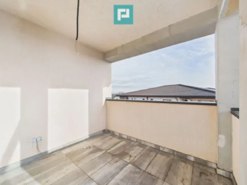 Penthouse cu terasă generoasă, în inima Chișodei