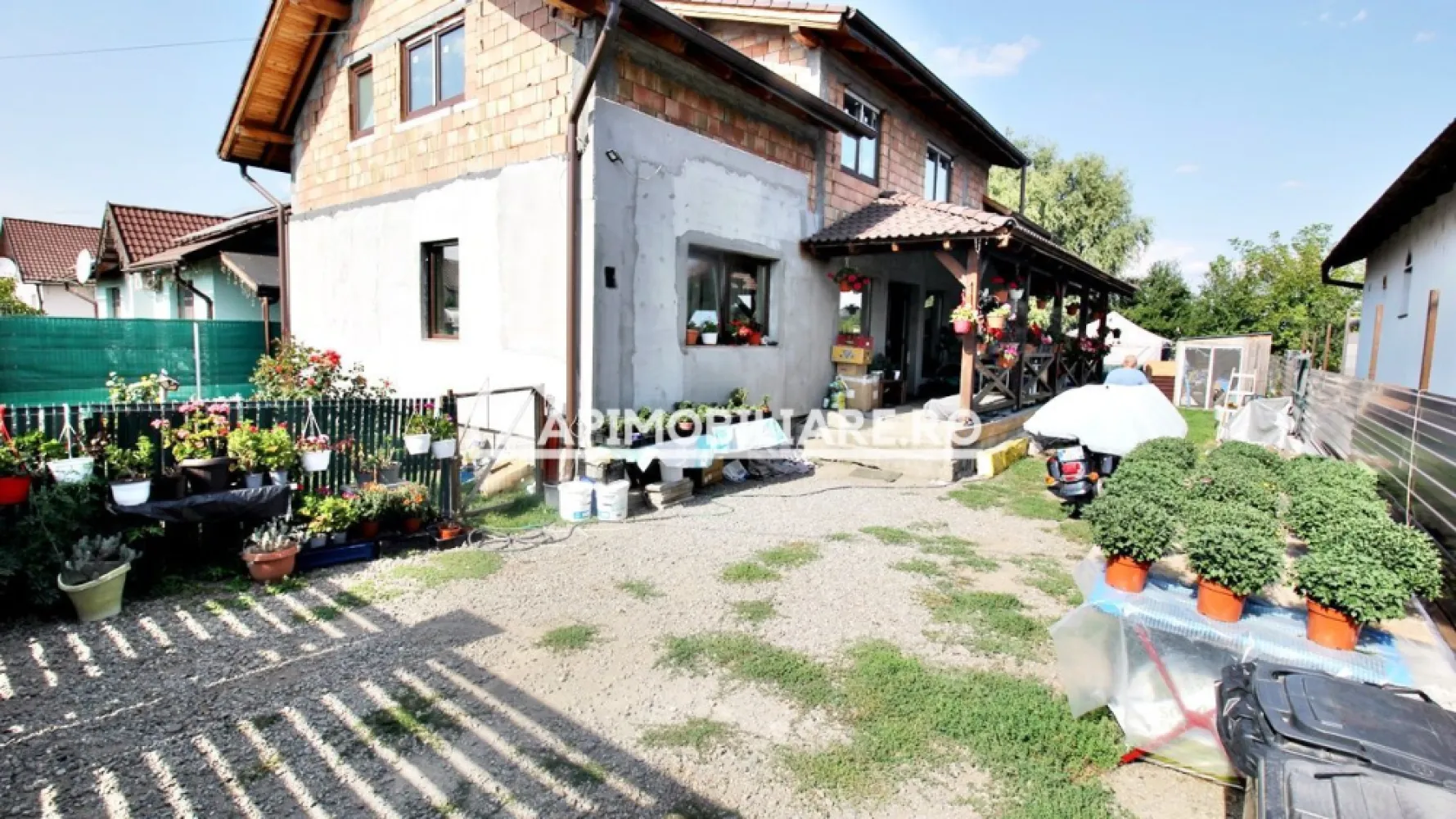 Casa 5 camere,250 mp,660 mp teren, cartier 7 Noiembrie,zona Sudului,