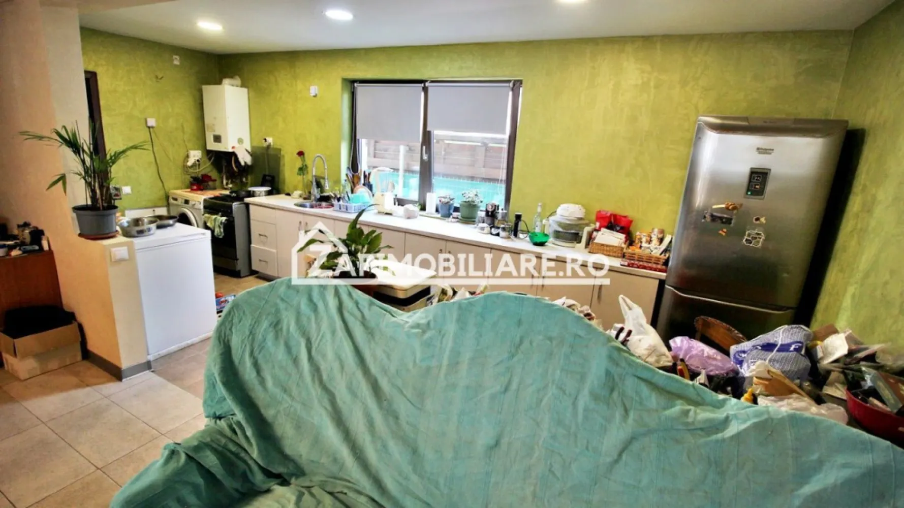 Casa 5 camere,250 mp,660 mp teren, cartier 7 Noiembrie,zona Sudului,