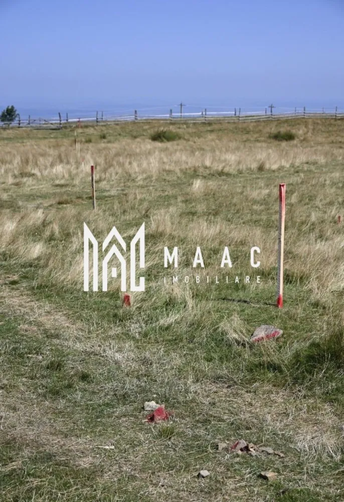 Teren intravilan | 1520mp MP | Pretabil investitie | Paltinis - MAAC Imobiliare va prezinta un teren pentru investiție sau construcție în Paltinis.

Teren intravilan 1.520 mp

Localizare: Situat în Paltinis, pe partea dreaptă a drumului spre Paltinis, cu acces facil și drum bine întreținut.

Terenul oferă o suprafață de 1520 mp, plană și intabulată.

Pretabil pentru proiectarea și construirea viitoarelor structuri.

Panorama deosebită: Priveliște spre munți, cu expunere solară pe tot parcursul zilei.

Acces: Drumul de acces facil și prezența altor construcții în zonă contribuie la un cadru comunitar stabil și bine dezvoltat.

Pentru mai multe detalii, precizati telefonic ca ati vazut anuntul cu ID: CP2925414