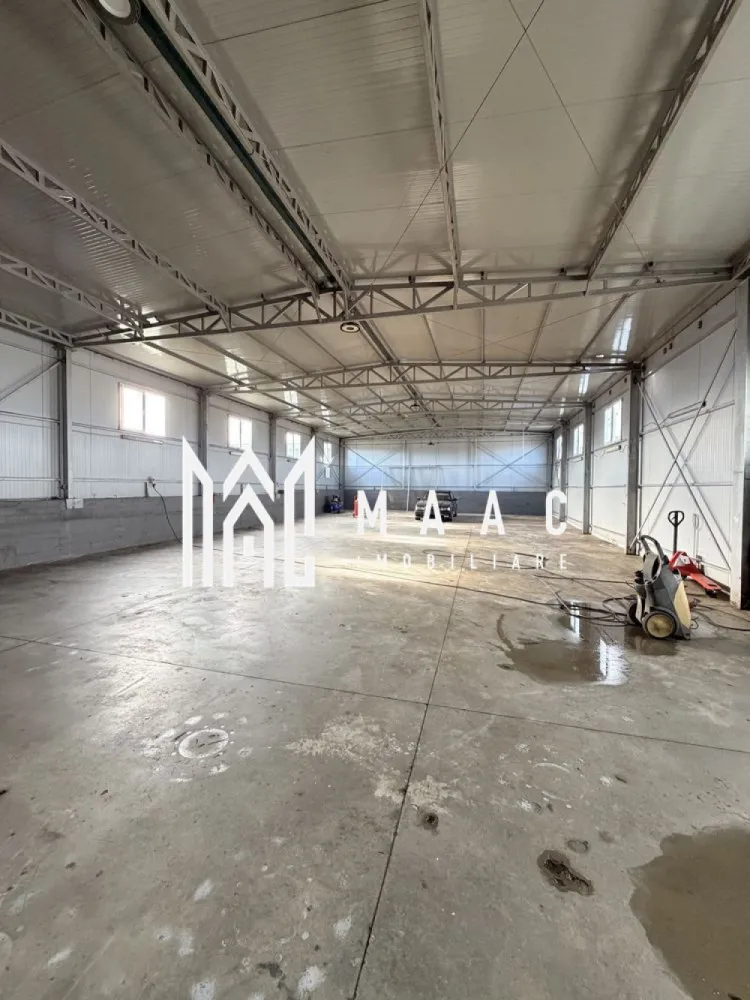 Hala Industrială | 300 MP | Calea Șurii Mici - MAAC Imobiliare vă propune spre închiriere un depozit modern, ideal pentru dezvoltarea afacerii dumneavoastră!

Vă prezentăm un depozit construit în 2022, cu o suprafață de 300 mp, proiectat pentru a răspunde cerințelor logistice și operaționale actuale.

 Înălțime utilă: 4 metri – ideală pentru depozitare eficientă
 Zonă administrativă: 30 mp, cu posibilitate de extindere până la 70 mp
 5 locuri de parcare dedicate
 Stare nouă, cu sistem de supraveghere video pentru un plus de siguranță

La exterior, proprietatea dispune de o platformă betonată de 500 mp, perfectă pentru descărcare TIR, manipulare marfă sau activități logistice intense.

 Localizare excelentă – situat într-o zonă accesibilă, în apropierea autostrăzii, facilitând transportul rapid al mărfurilor. În zonă regăsiți numeroase puncte comerciale, inclusiv Carrefour Market, precum și alte supermarketuri. Transportul public este la îndemână, cu stații de autobuz aflate la doar câțiva pași.

Nu ratați oportunitatea de a închiria un spațiu modern, eficient și bine poziționat pentru afacerea dumneavoastră!

 Pentru mai multe detalii sau pentru a programa o vizionare, vă rugăm să ne contactați și să specificați ID:CP2917772