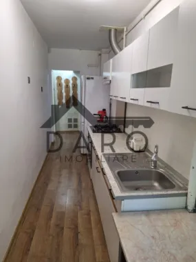 Închiriez garsoniera confort 1,Tudor, parter, strada Viitorului.